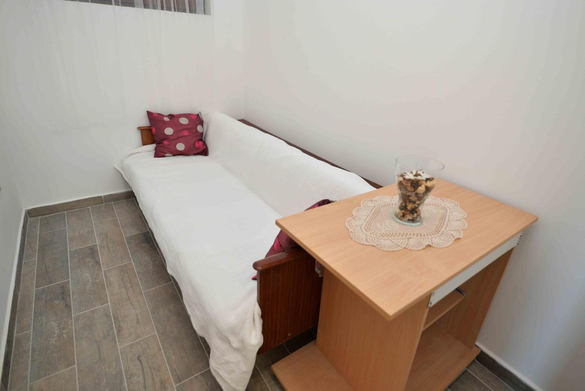 Apartments Mili - Near The Sea And The Centar Of Place Betina  Exterior foto