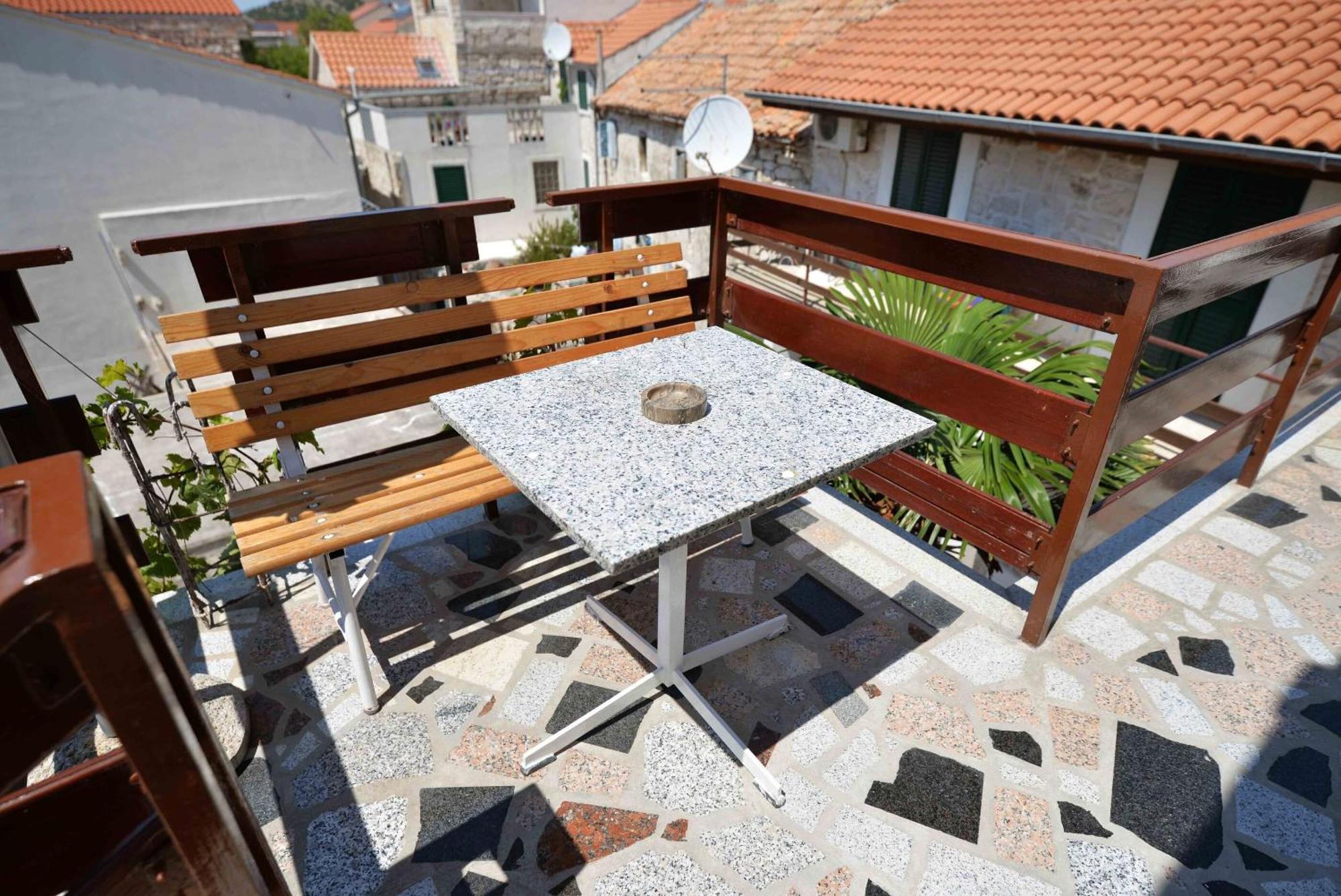 Apartments Mili - Near The Sea And The Centar Of Place Betina  Exterior foto