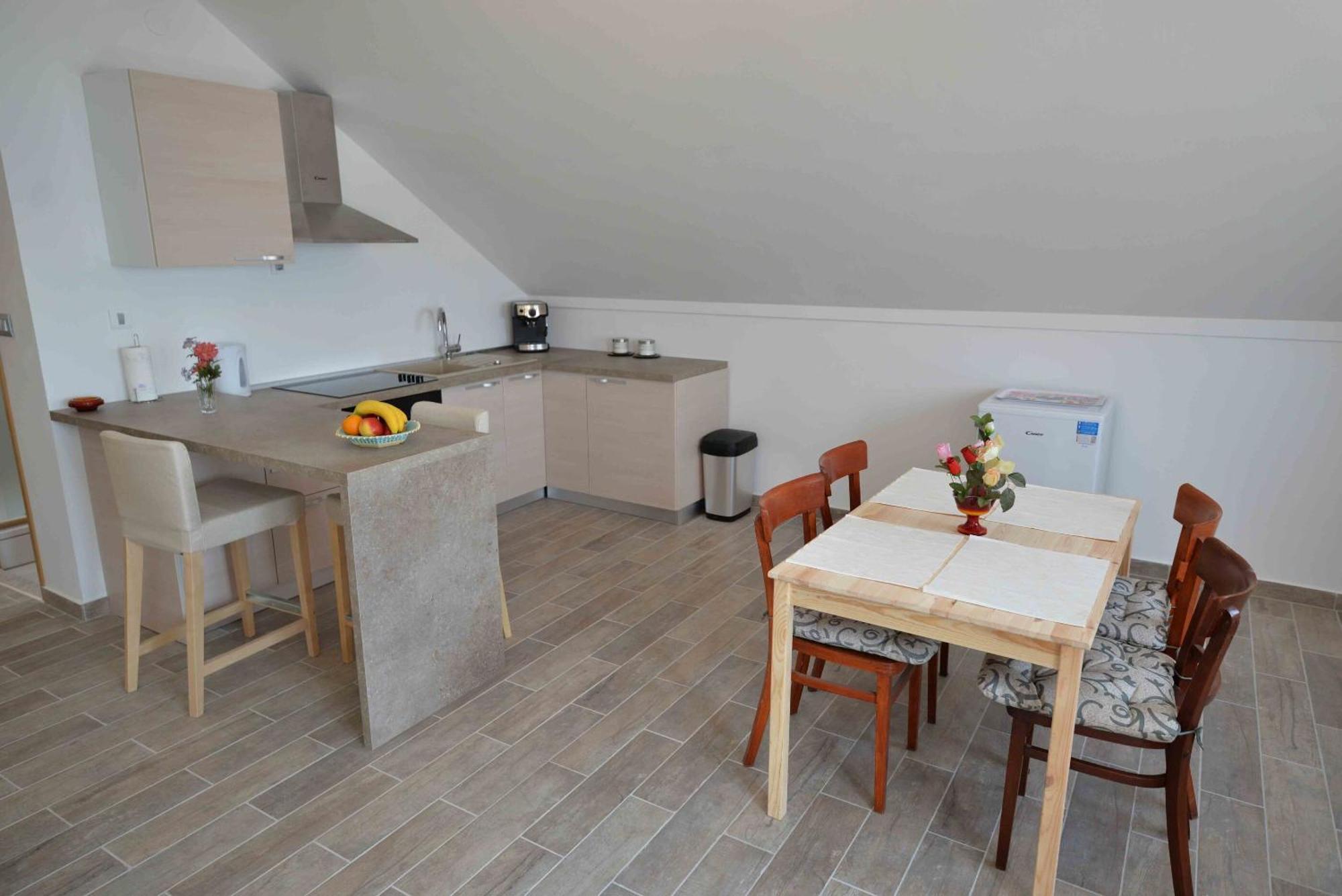 Apartments Mili - Near The Sea And The Centar Of Place Betina  Exterior foto
