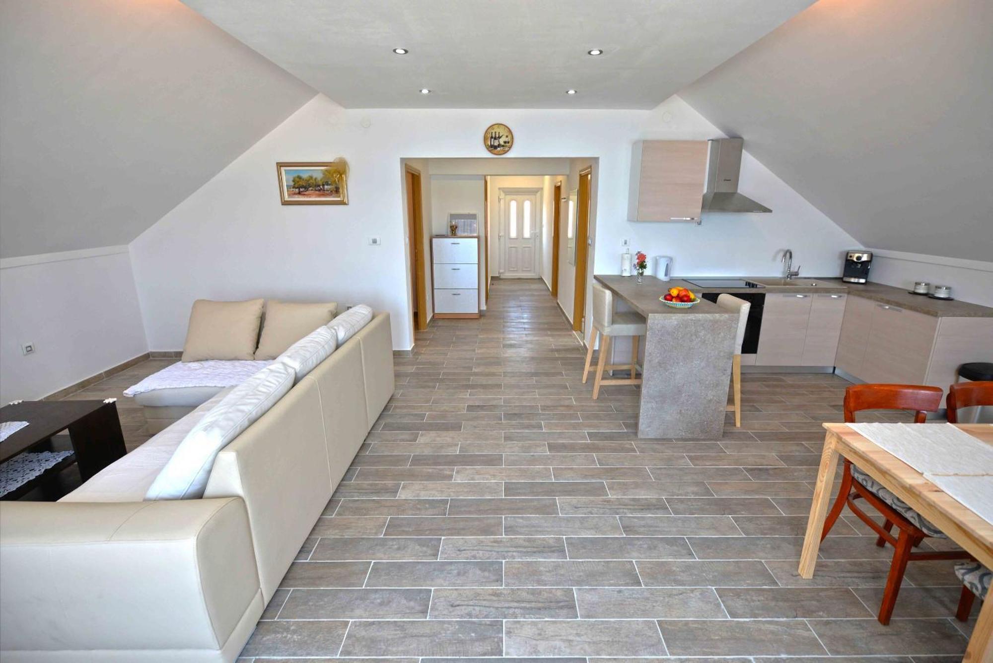 Apartments Mili - Near The Sea And The Centar Of Place Betina  Exterior foto